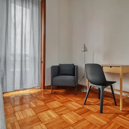 Apartament Joivy Chic 3-bed Flat Near Colonne Di San Lorenzo Mediolan