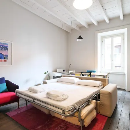 Apartment A Nest For Design Lovers In Navigli Milan