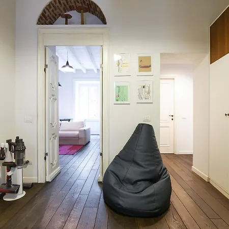 Apartment A Nest For Design Lovers In Navigli *
