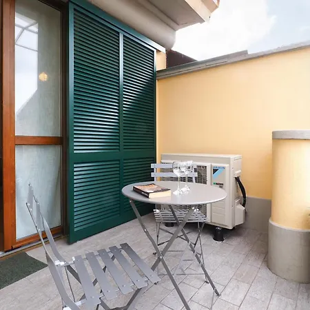 Luminoso Con Terrazzo Forlanini Linate דירה מילאנו