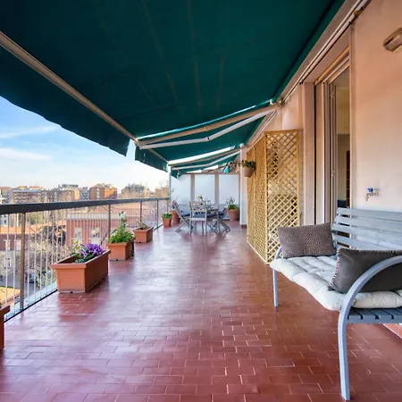 Spacious Penthouse With Panoramic Terrace - 20 Minutes From San Siro & Duomo * Milaan