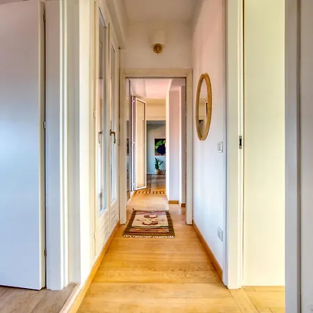 Appartement Spacious Penthouse With Panoramic Terrace - 20 Minutes From San Siro & Duomo *