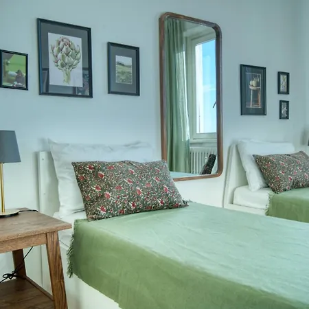 Spacious Penthouse With Panoramic Terrace - 20 Minutes From San Siro & Duomo Milaan