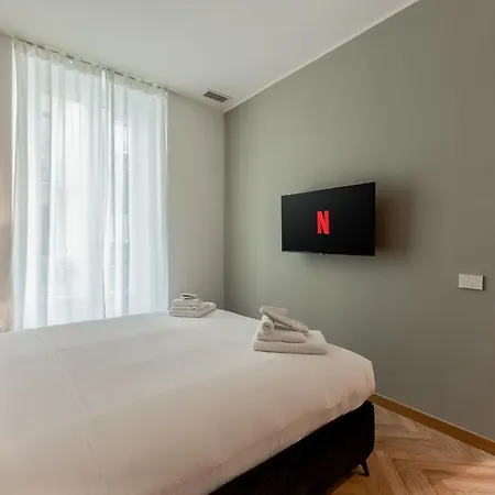Luxury - Near Stazione Milan