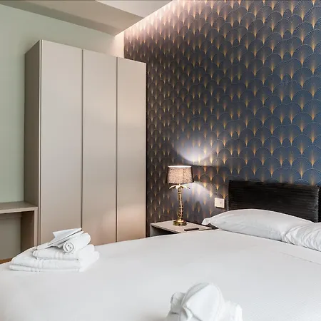 Apartment Luxury - Near Stazione Milan