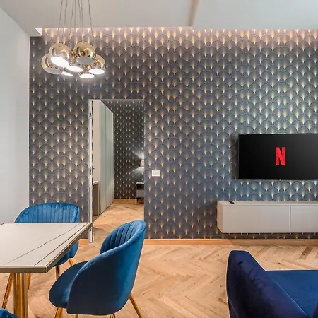 Luxury - Near Stazione Apartament *