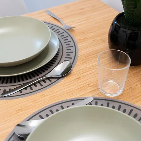 Me43 • Luxury • Chic * Milaan