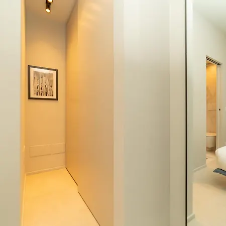 Intrho Luxury Flat - Porta Venezia, アパート *