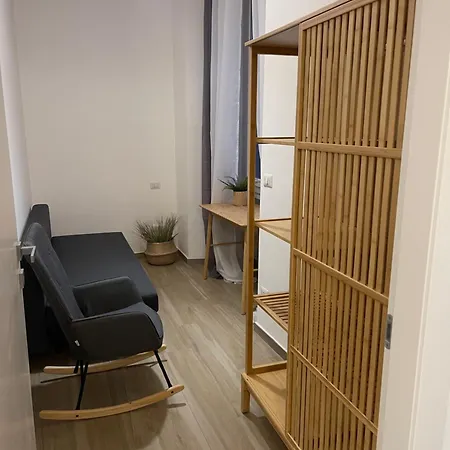 Апартаменты Luni 4 - Design Trilo -m3- 8 Min Dal Duomo