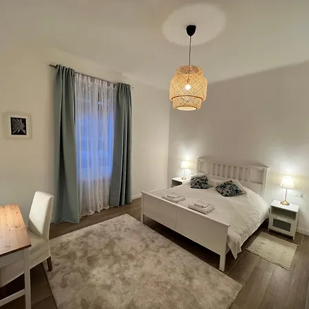 Апартаменты Spacious 3 Bedroom Милан