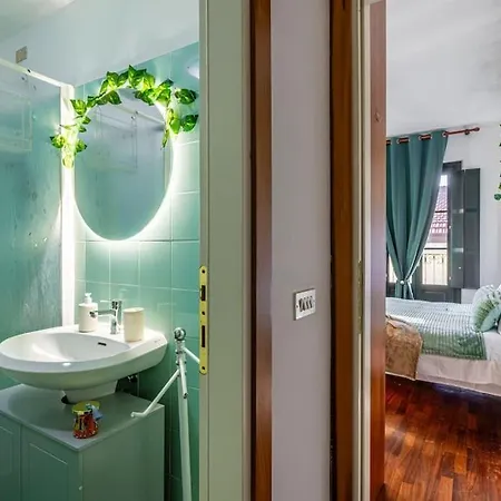 Daire Close To Duomo Lovely City Center Flat *