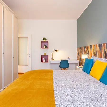 Guesthost - Casa Giuliana Splendido Trilocale * Milán
