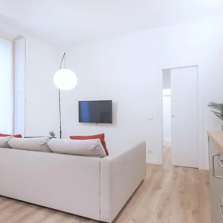 Lejlighed Easylife - - Lecco 5 P2 - In Porta Venezia *