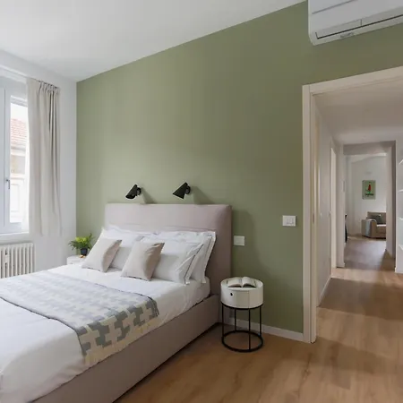 The Rent - Spacious And Renovated Two-bedroom Downtown Appartamento Milano