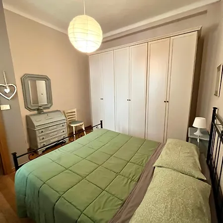 Gionas - Casa Indipendente In Zona Strategica Vakantiehuis