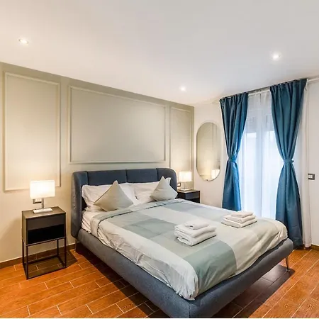 People In Appartement *