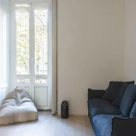 Hacca Collection - Bocconi, Navigli 1br Апартаменты *