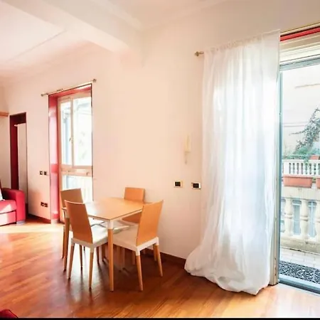 アパート Parcheggio & Idromassaggio Brera *