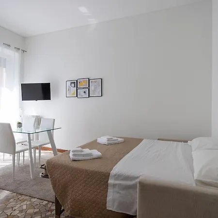 Cesare's Nest - Super Position Apartamento Milão