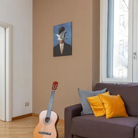 Apartment FREE PARKING Exclusive apartment Magritte Style Mailand