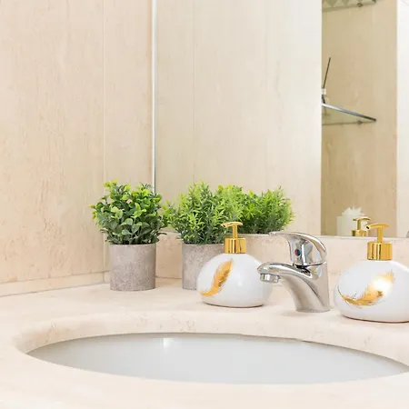 Apartment FREE PARKING Exclusive apartment Magritte Style