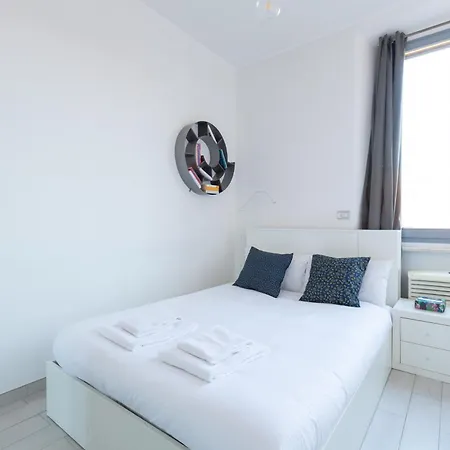 Easytopstay - Bocconi Cosy Lägenhet Milano