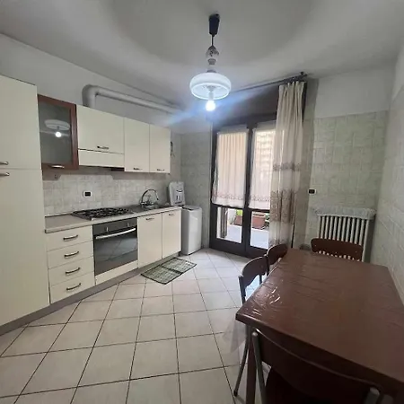 Trilocale Con Giardino Niguarda Apartament *
