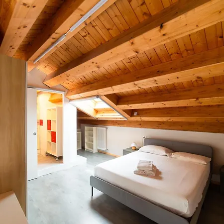 Hbhall Residenze Darsena Milán