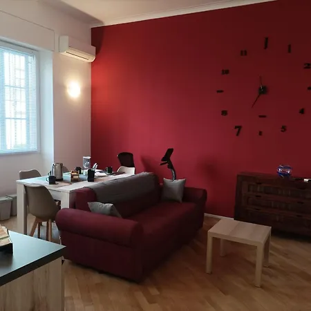 Διαμέρισμα Nice Cozy Next To Loreto