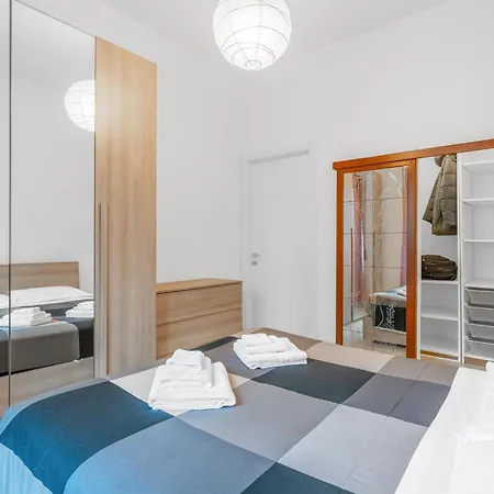 Appartement Navigli Duomo - Chateau Milan, Metro M2 E Parcheggio Gratuito *