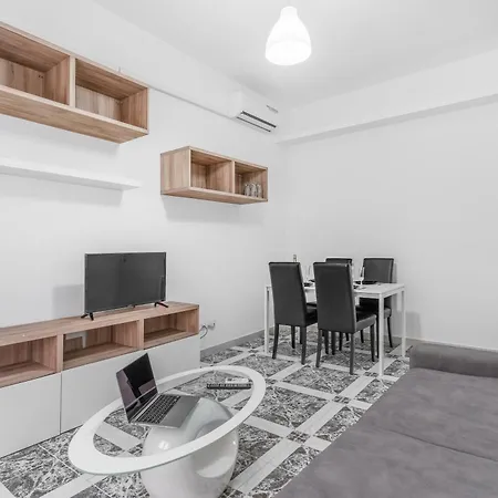 Appartement Navigli Duomo - Chateau Milan, Metro M2 E Parcheggio Gratuito *