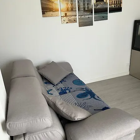 Bilocale Metro 4 - Linate Airport E Duomo 10 Min * Milano