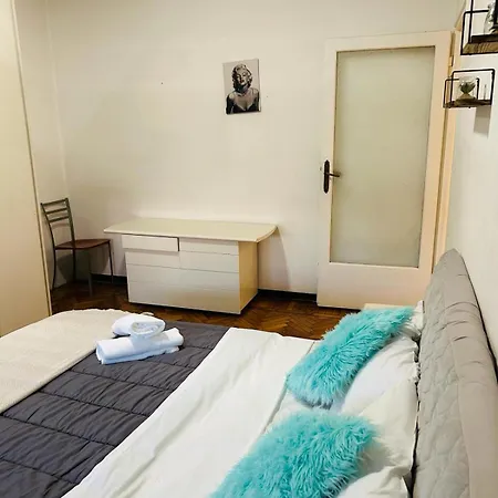 Nelly Apartment *