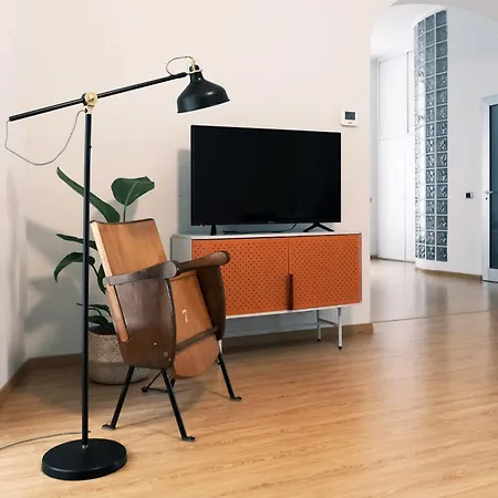 Апартаменты Comecasa Bright Flat With Private Terrace Милан