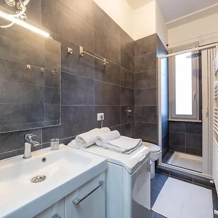 Lejlighed Comfort Business Suite, Wi-fi & 3 Stops From Duomo