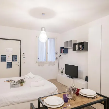 Easylife - Stile Navigli Con Terrazzo Apartment *