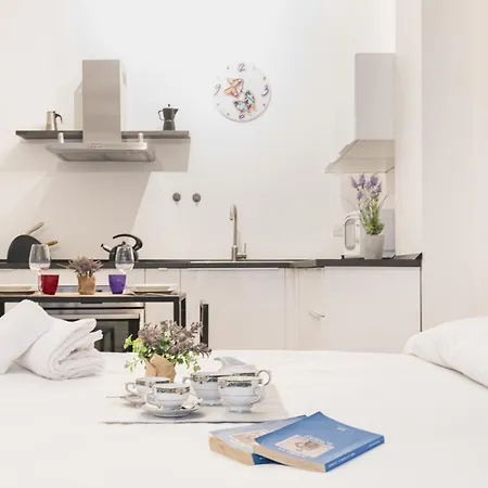 Easylife - Stile Navigli Con Terrazzo *