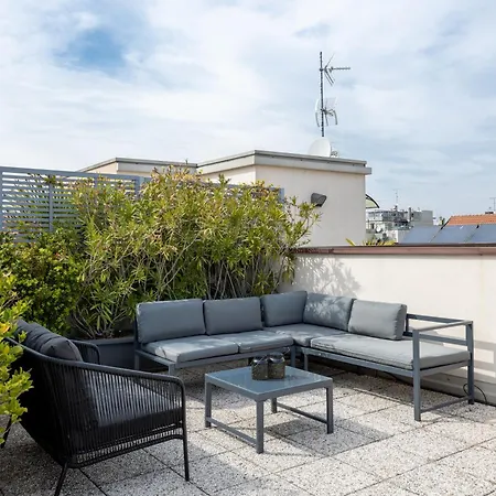 Bocconi's Nest - Close To Duomo With Terrace * Milánó