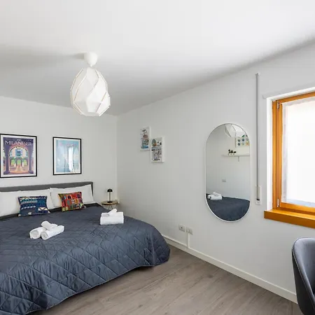Apartman Bocconi's Nest - Close To Duomo With Terrace Milánó