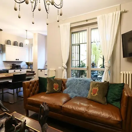 Apartment St Mailand