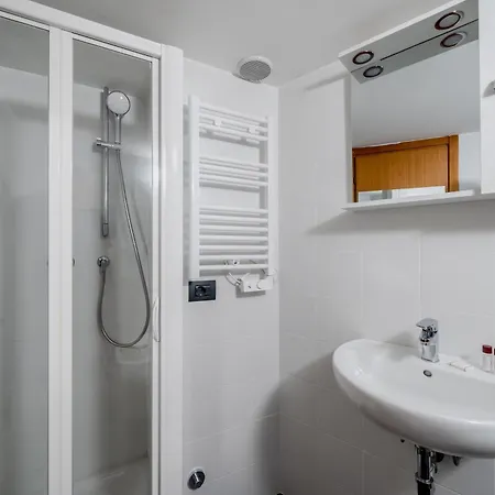 Central Studio Apts Milano-corso Magenta *