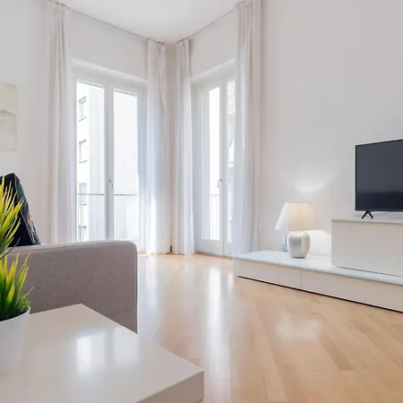 Retreats Navigli Apartment *
