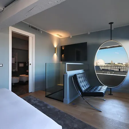 Prestige Boutique - Piazza Duomo View Apartamento Milão