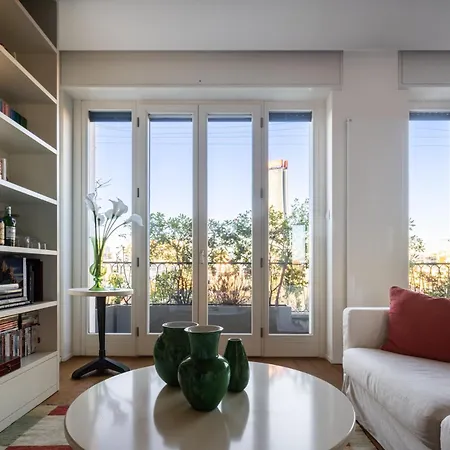 Life View With Terrace R&r דירה מילאנו