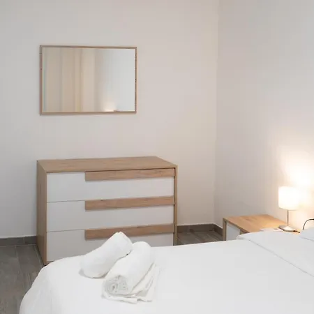 10min Rhofiera & Sansiro - 5min Metro - Ac - Freeparking Apartmán *