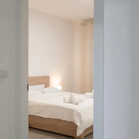 10min Rhofiera & Sansiro - 5min Metro - Ac - Freeparking * Μιλάνο