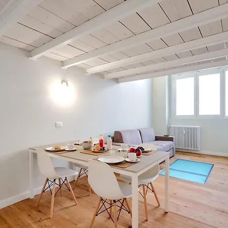 Design Loft Perfect For Couples Милан