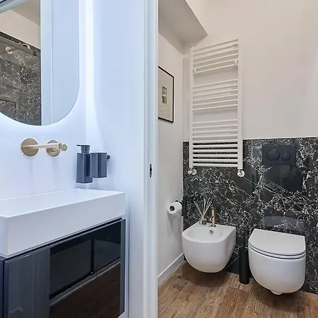 Moderno Bilocale Chic 8 Min Dal Duomo * Milánó