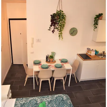 Dea Dreams - Amendola Fiera Near San Siro Stadium *