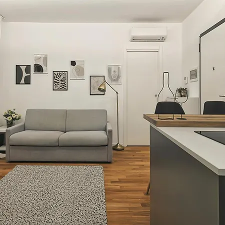 Joivy Cosy Flat In Cinque Giornate Square